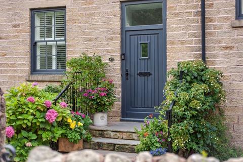 3 bedroom terraced house for sale - Wallsuches, Horwich, Bolton, Greater Manchester, BL6 6TT