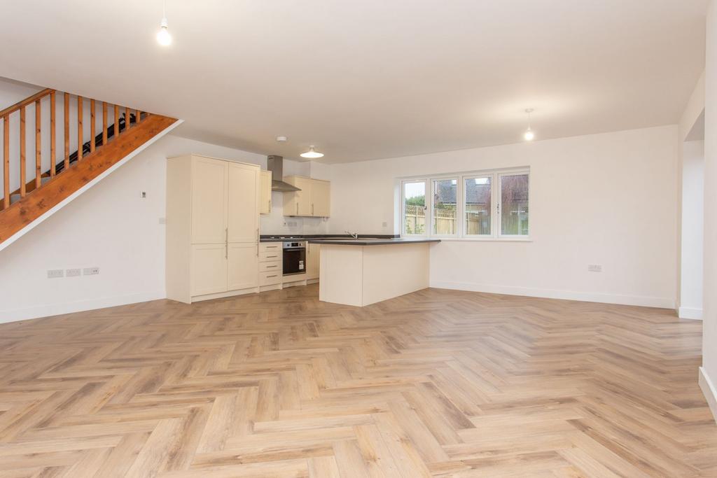 Cliff Avenue, Herne Bay, CT6 3 bed detached house for sale £425,000