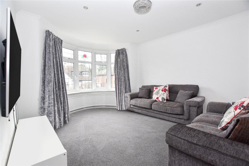 Upton Road, Bexleyheath, DA6 3 bed semidetached house for sale £525,000