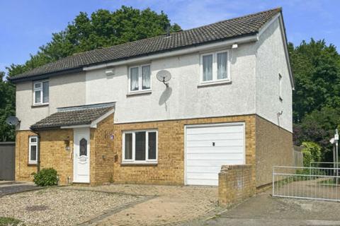 3 bedroom semi-detached house for sale - Wildwood Road, Sturry, Canterbury, Kent, CT2 0JT