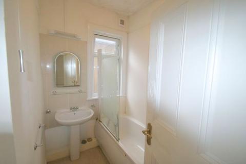 2 bedroom flat to rent, Arlow Road, Winchmore Hill N21