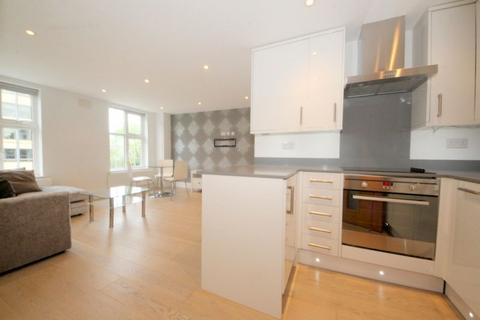 undefined, High Street, Southgate N14