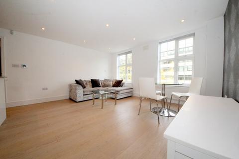 undefined, High Street, Southgate N14