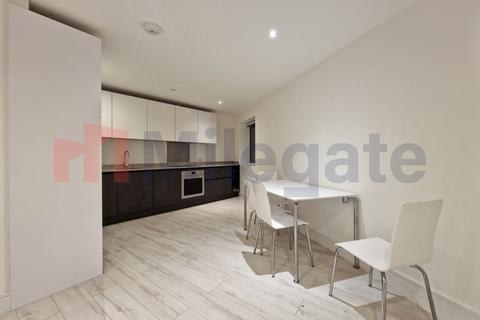 1 bedroom flat to rent, Woodthorpe Road, Ashford TW15