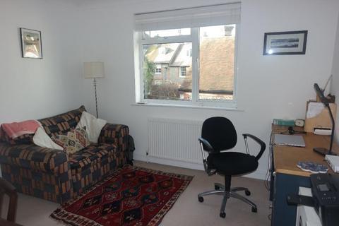 1 bedroom flat to rent, Southover High Street, Lewes BN7