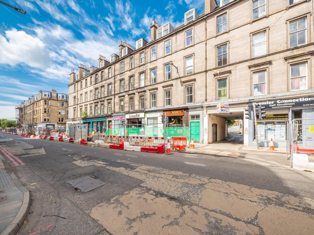 Haymarket Terrace, Edinburgh, Midlothian, EH12 3 bed flat £2,100 pcm