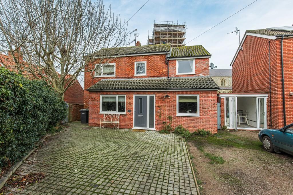 WellsnexttheSea 3 bed detached house for sale £595,000