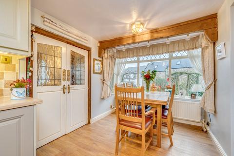 120 Upper Lane, Gomersal, Cleckheaton, BD19 4JF