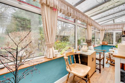 120 Upper Lane, Gomersal, Cleckheaton, BD19 4JF