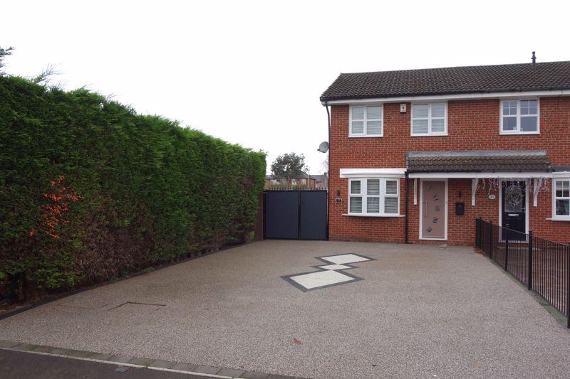 Pendleton Road, Darlington 3 bed semidetached house £750 pcm (£173 pw)