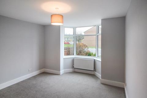 3 bedroom semi-detached house for sale, Upper Northam Road, Hedge End, SO30 4DW