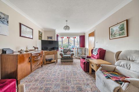 25 Eames Orchard, Ilminster, TA19 0BZ