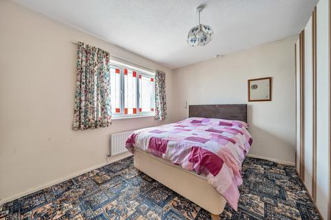 25 Eames Orchard, Ilminster, TA19 0BZ