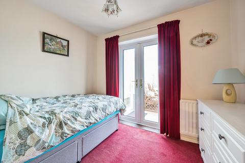 25 Eames Orchard, Ilminster, TA19 0BZ