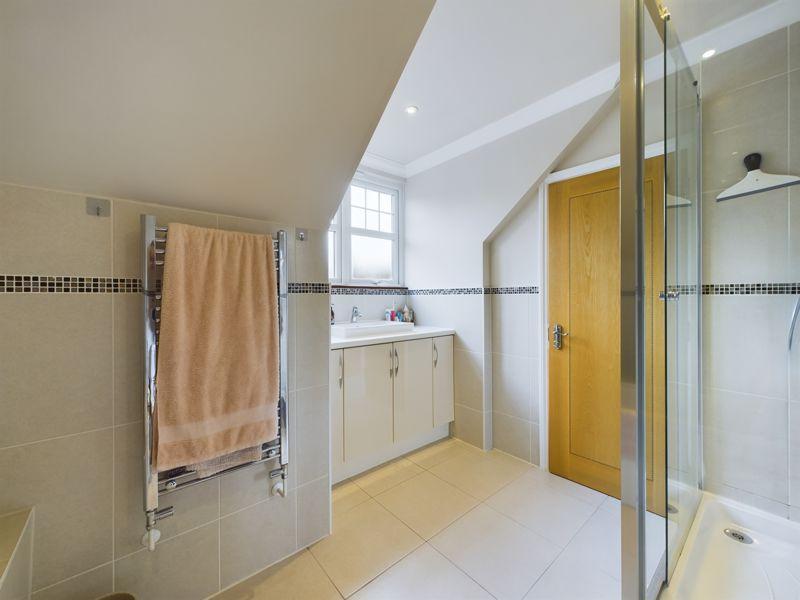 En suite bathroom