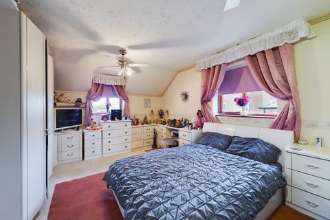 3 bedroom detached house for sale, Avenue Road, Worcester, Worcestershire, WR2