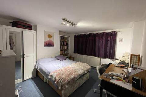 3 bedroom flat to rent, Beverley Gardens, Wembley HA9