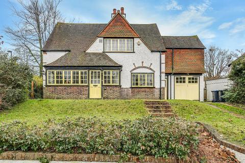 3 bedroom detached house for sale, Manor Way, South Croydon, Surrey, CR2 7BR