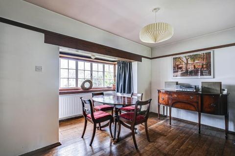 24 Manor Way, South Croydon, CR2 7BR