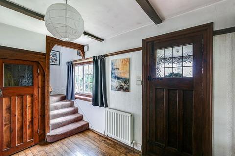 24 Manor Way, South Croydon, CR2 7BR