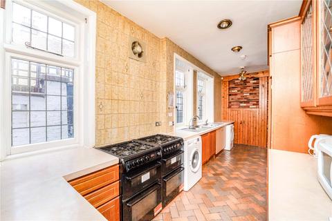 5 bedroom end of terrace house to rent, West Lodge Avenue, Acton, W3