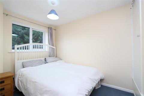 18 Linceslade Grove, Loughton, Milton Keynes, MK5 8DL