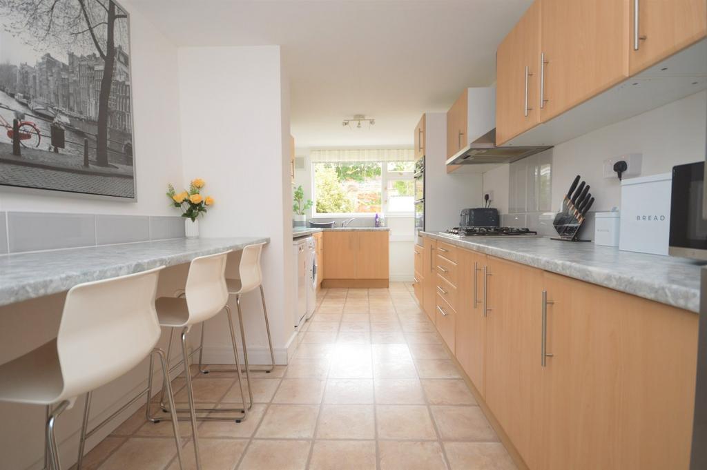 Gretna Road, Finham, Coventry, CV3 3 bed terraced house for sale £280,000