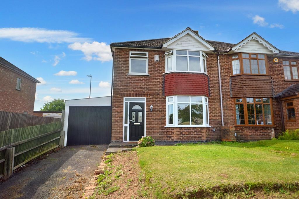 Kenpas Highway, Finham, Coventry, CV3 3 bed semidetached house for