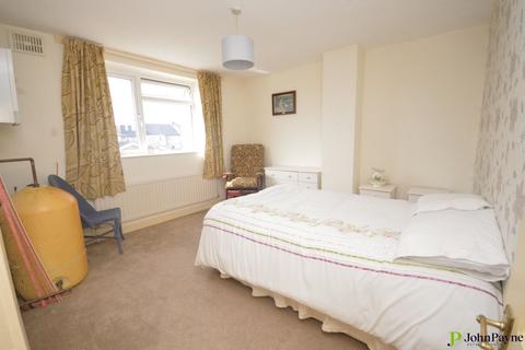 262 Kenpas Highway, Green Lane, Coventry, CV3 6PB