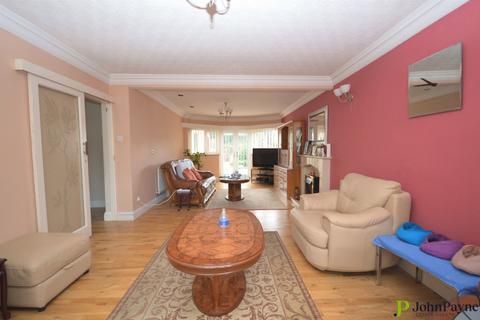 5 bedroom semi-detached house for sale, Watercall Avenue, Styvechale, Coventry, CV3