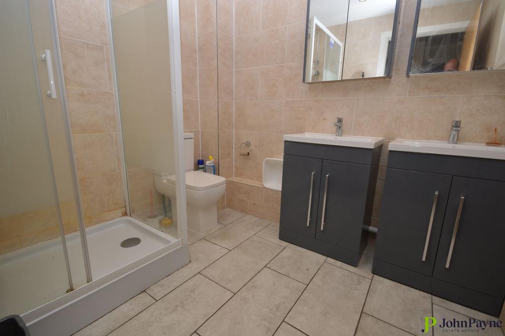 Family Shower Room