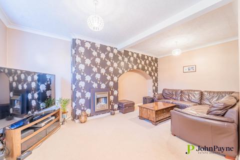 3 bedroom semi-detached house for sale, Leamington Road, Styvechale, Coventry, CV3