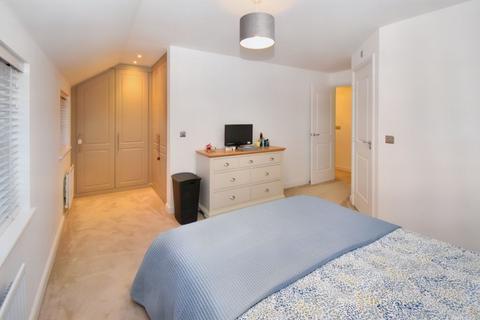 26 Cavalry Chase, Okehampton, EX20 1GR