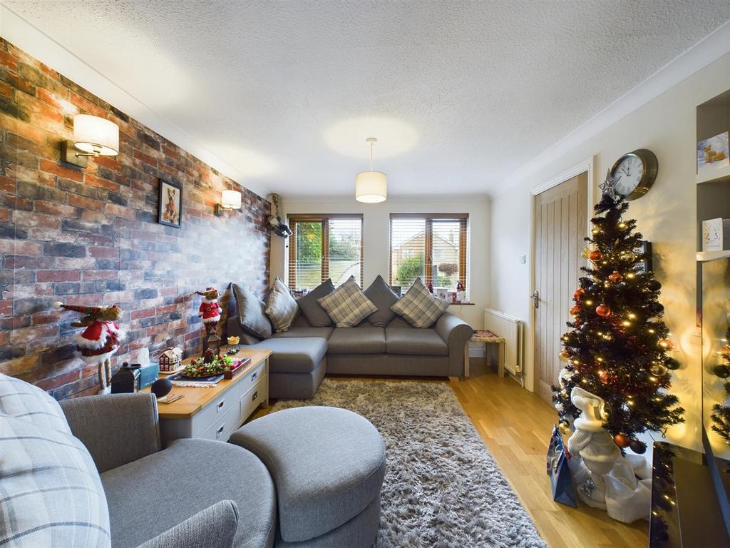 Shelton Avenue, East Ayton, Scarborough 3 bed detached house for sale