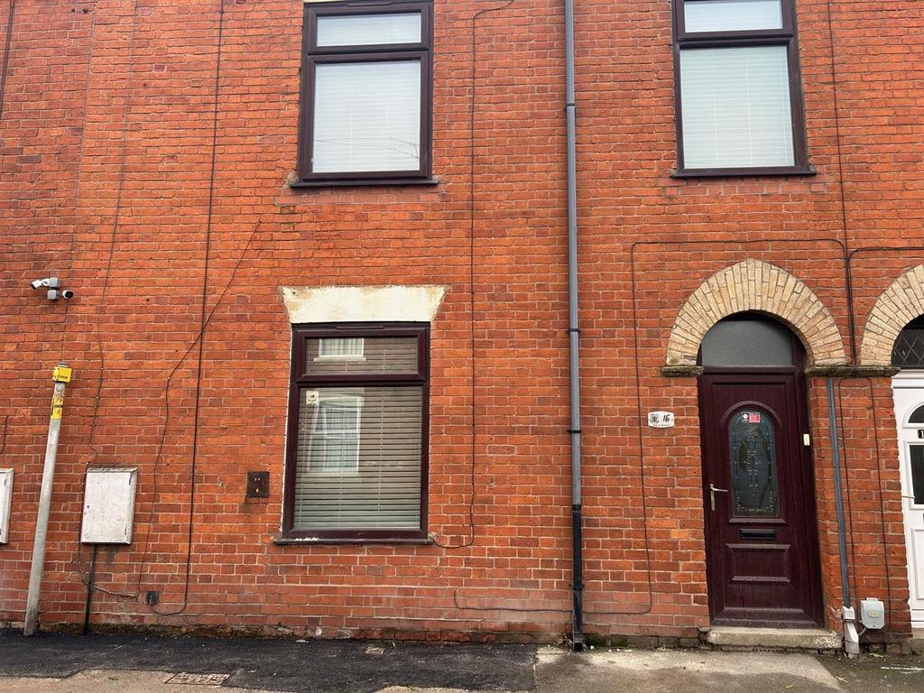 Field Street, Hull 3 bed terraced house to rent £575 pcm (£133 pw)