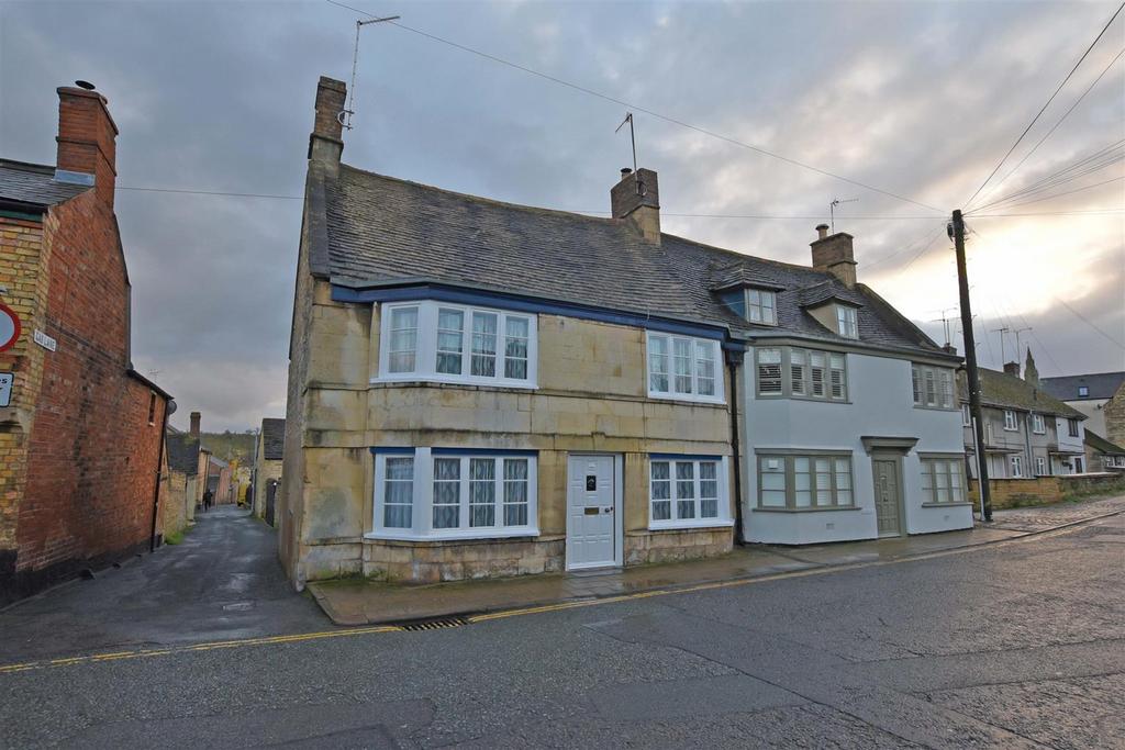 St. Leonards Street, Stamford 3 bed semidetached house for sale £430,000