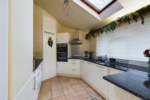 4 Foxearth Spur, South Croydon, CR2 8EP