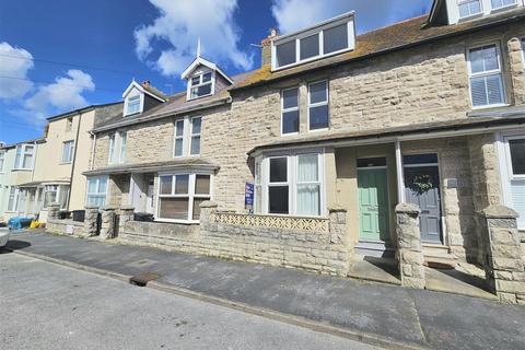 32 West Bay Terrace Chiswell, Portland, DT5 1AN
