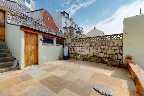 32 West Bay Terrace Chiswell, Portland, DT5 1AN