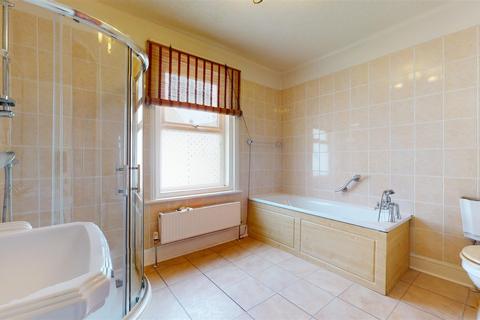 32 West Bay Terrace Chiswell, Portland, DT5 1AN