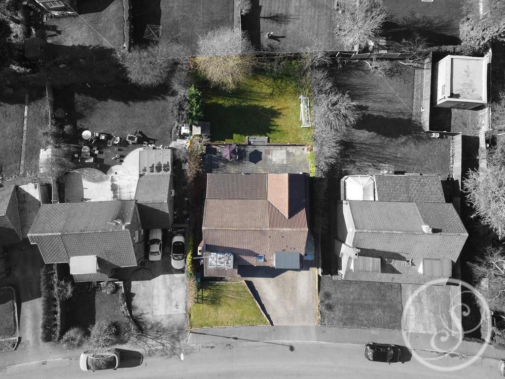 High Ash Crescent, Leeds 4 bed detached house for sale £650,000