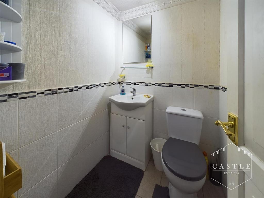 Guest cloakroom