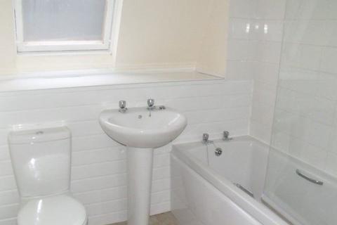 3 bedroom terraced house to rent - Howland, Orton Goldhay, Peterborough