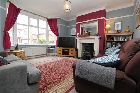 14 Brassey Avenue, Broadstairs, CT10 2DS
