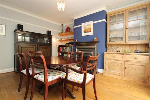 14 Brassey Avenue, Broadstairs, CT10 2DS