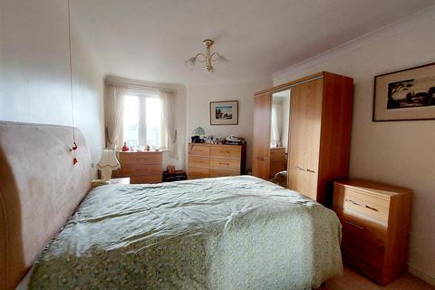 1 bedroom retirement property for sale - Alexandra Road, Gorseinon, Swansea