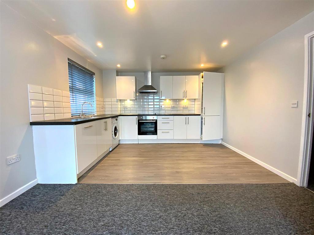 Britannia House, Palgrave Road, Bedford 2 bed apartment for sale £205,000