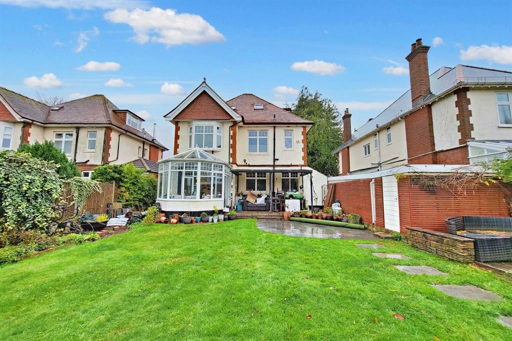 Queens Park 6 bed detached house for sale £850,000