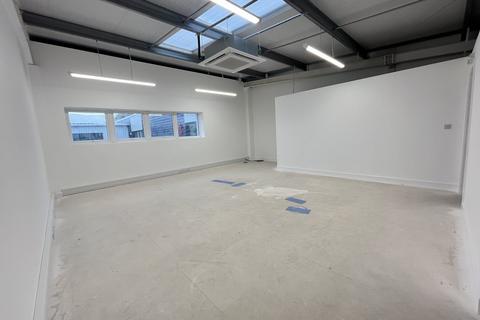 Industrial unit to rent, Unit 2 Winchester Hill Business Park, Winchester Hill, Romsey, SO51 7UT