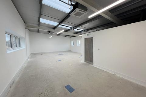 Industrial unit to rent, Unit 8 Winchester Hill Business Park, Winchester Hill, Romsey, SO51 7UT